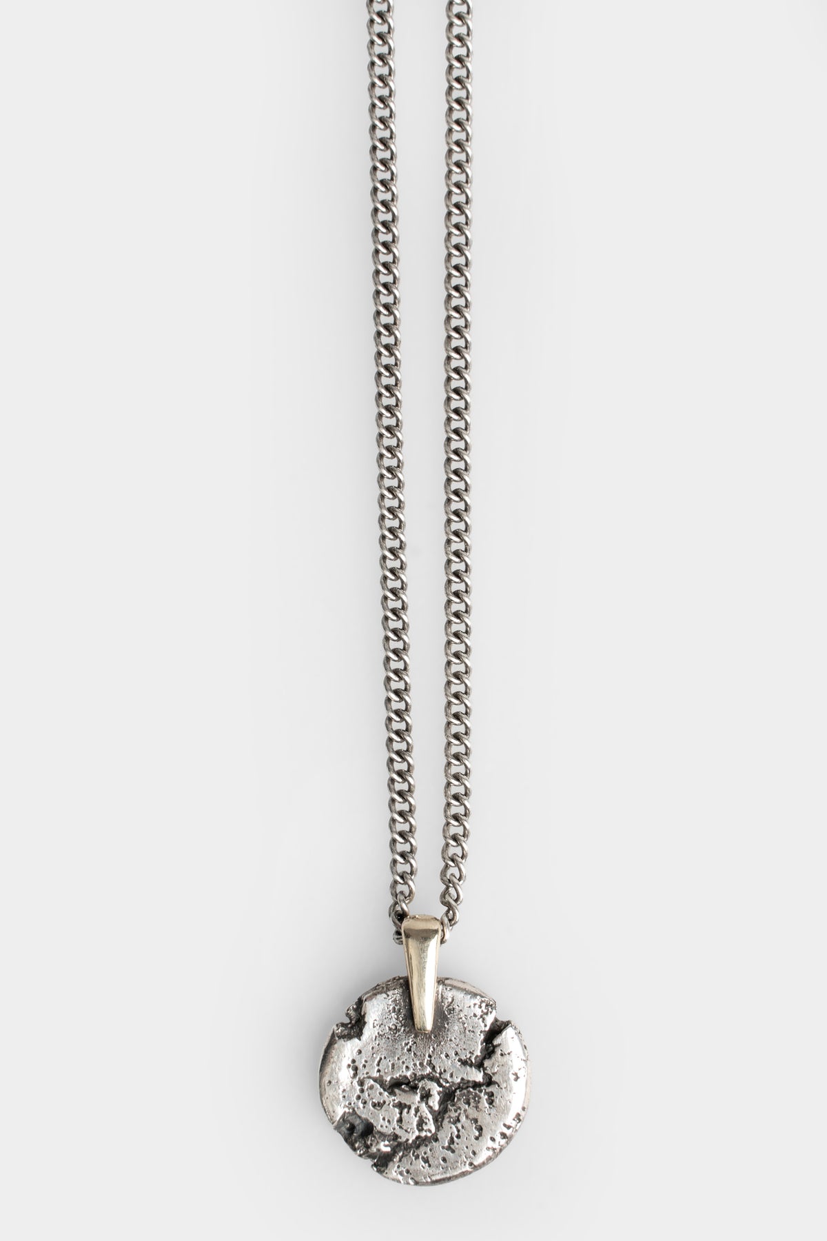 Enri Mars | Moon pendant necklace
