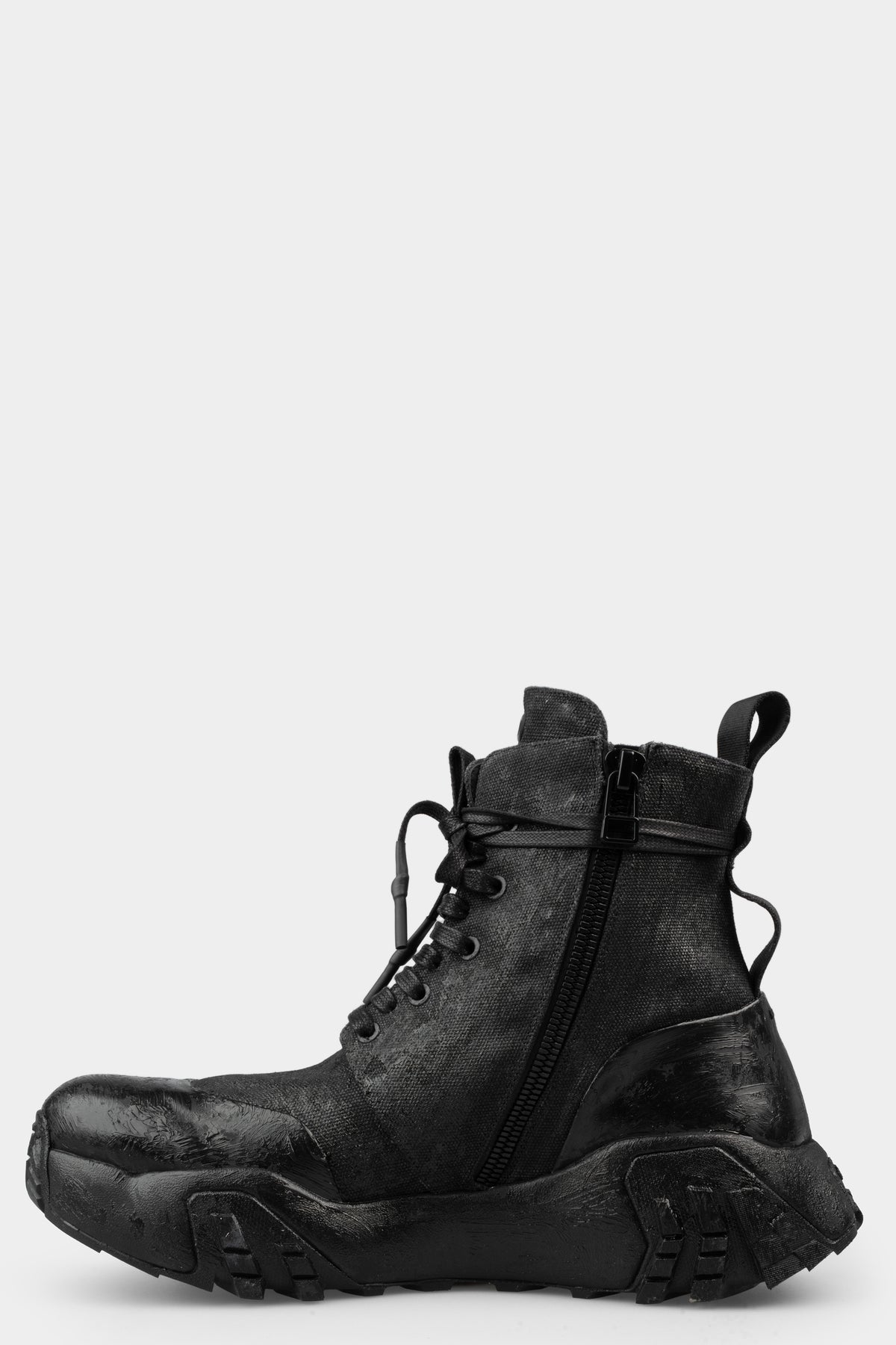 GALL Laboratories | SS25 - Tar coated canvas sneakers